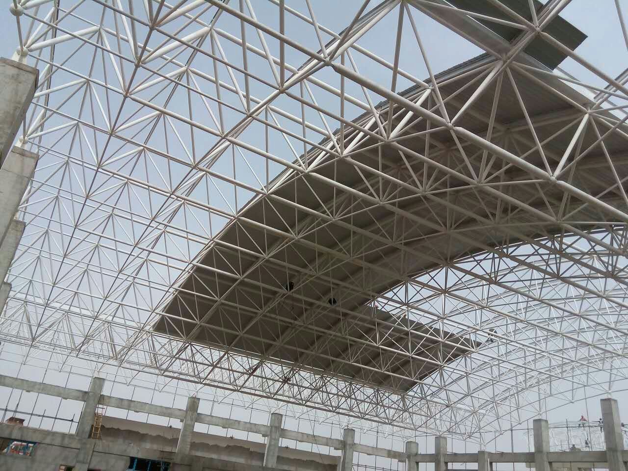 汉中青岛一汽网架
